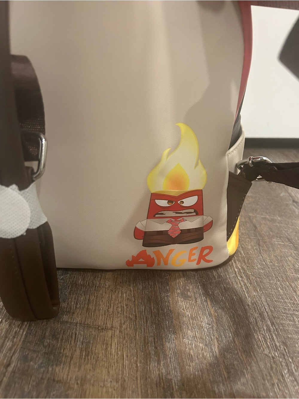 Loungefly Inside Out Exclusive Anger Cosplay Light Up Glow Mini Backpack NWT - Picture 5 of 8